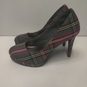 Fioni Platform Heels Women’s Sz 7.5 Red Grey Plaid Holiday Career Party Academia